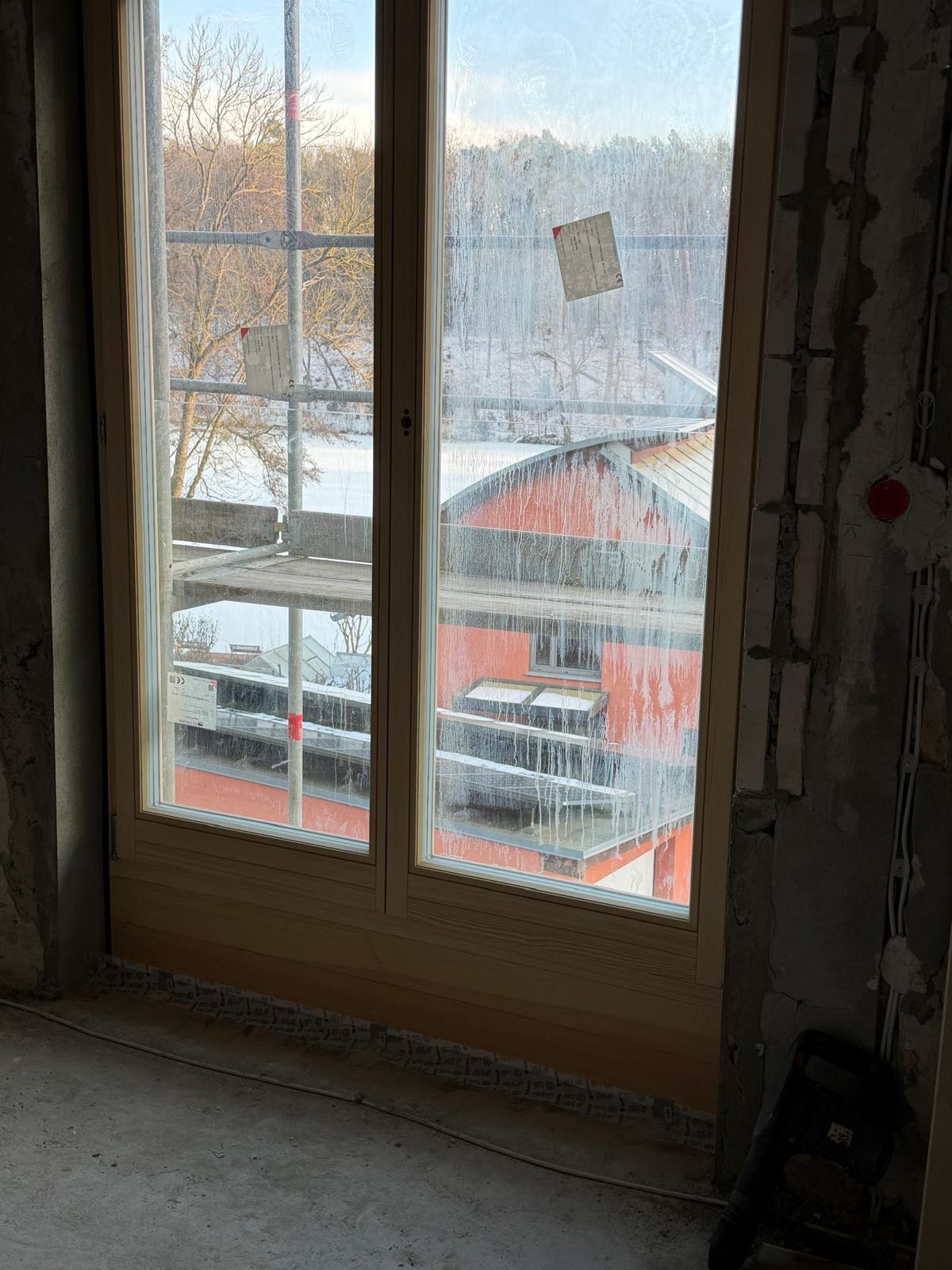 Balkontür IV92 Kiefer – Detailansicht, Innenansicht