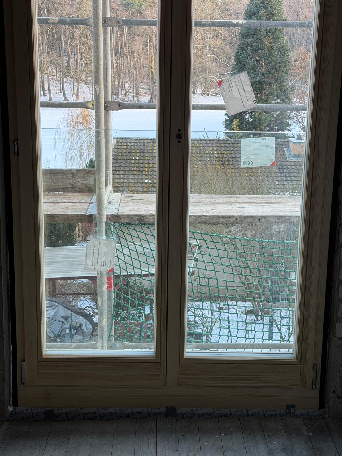Balkontür IV92 Kiefer Innenansicht – Weitblick, Lasur Natur